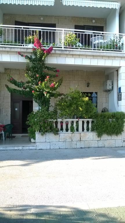 Apartments Mia Подгора Екстер'єр фото