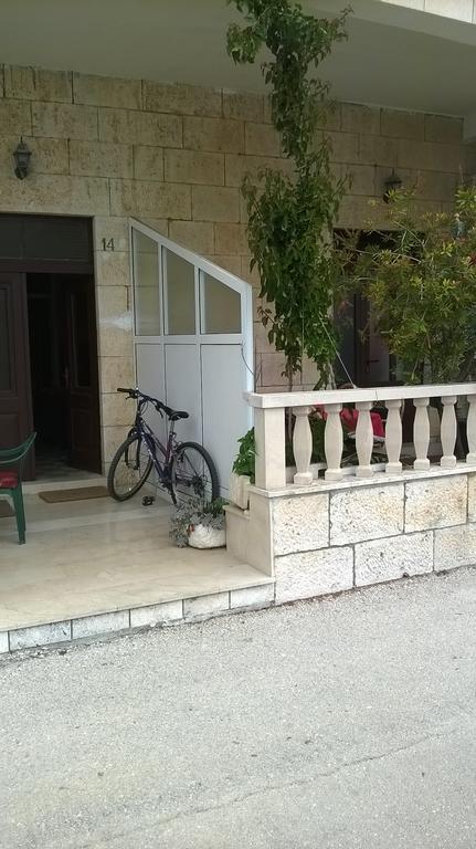 Apartments Mia Подгора Екстер'єр фото