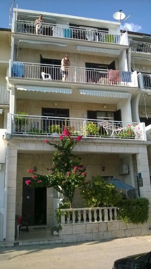 Apartments Mia Подгора Екстер'єр фото